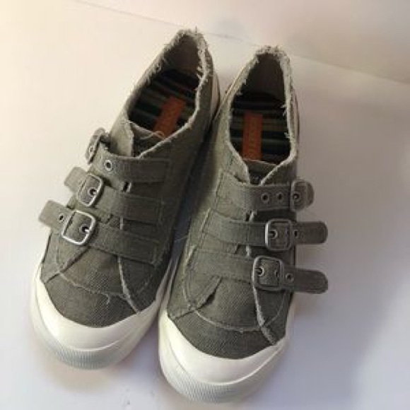 Rocket Dog Shoes - 🎉HP🎉ROCKET DOG women’s shoes SZ 7 NWOT C317/1116